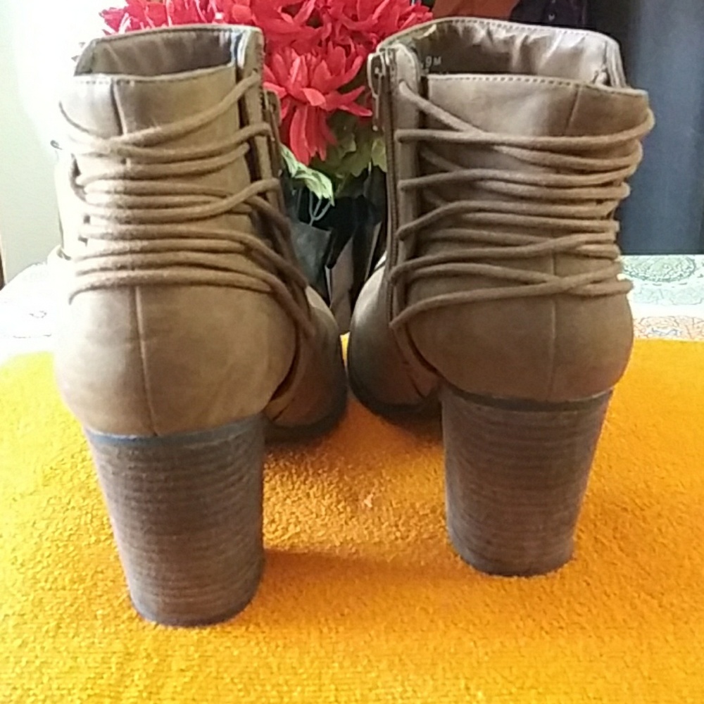 Woman's Booties - Picture 3 of 7